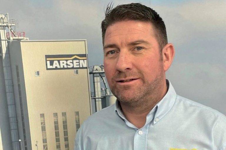 Larsen appoints area sales manager to GB tiling team