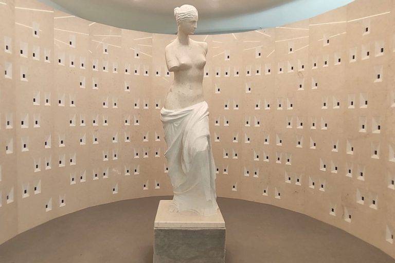 MVC opens “first-ever”Portuguese limestone store