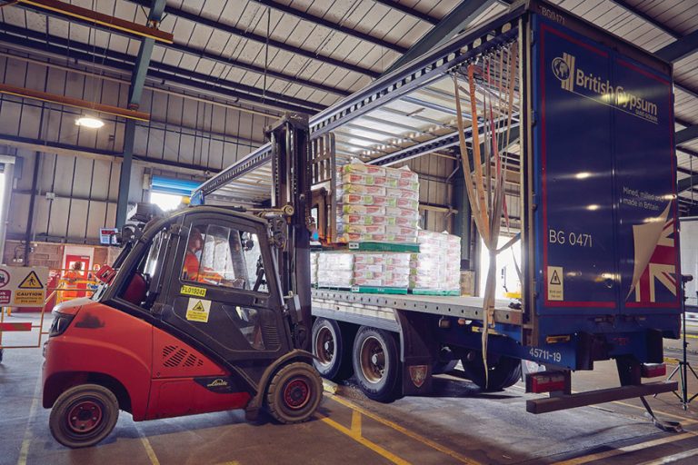 Green RFID-tagged LOOP pallets enter UK construction sector