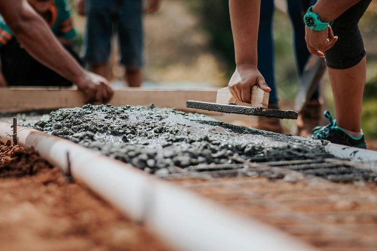 Almost half of homeowners wrongly believe builders are licensed