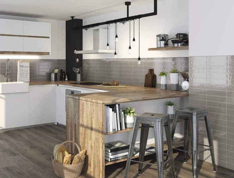Perfect Kitchen Splashback Tiles: What to Consider