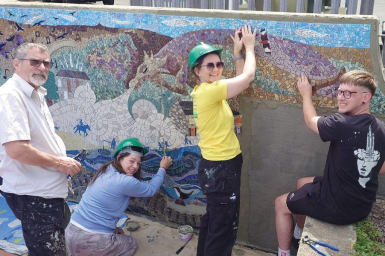ARDEX supports community mural with donated products