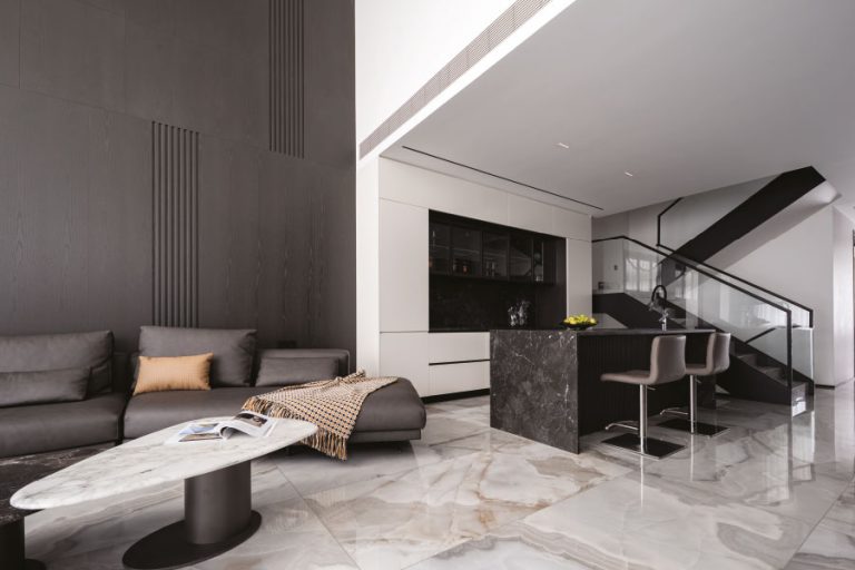 Technologies and developments that go into making thin porcelain tiles