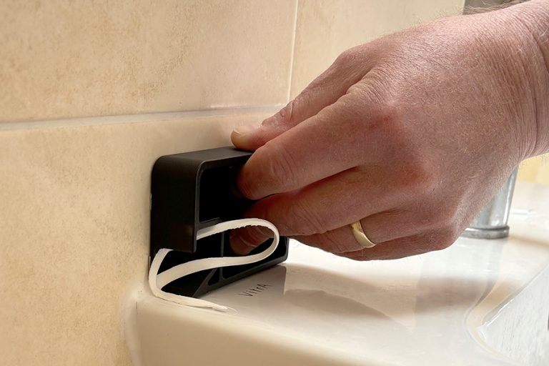 Say goodbye the easy way with Vitrex Safestcut Sealant Remover