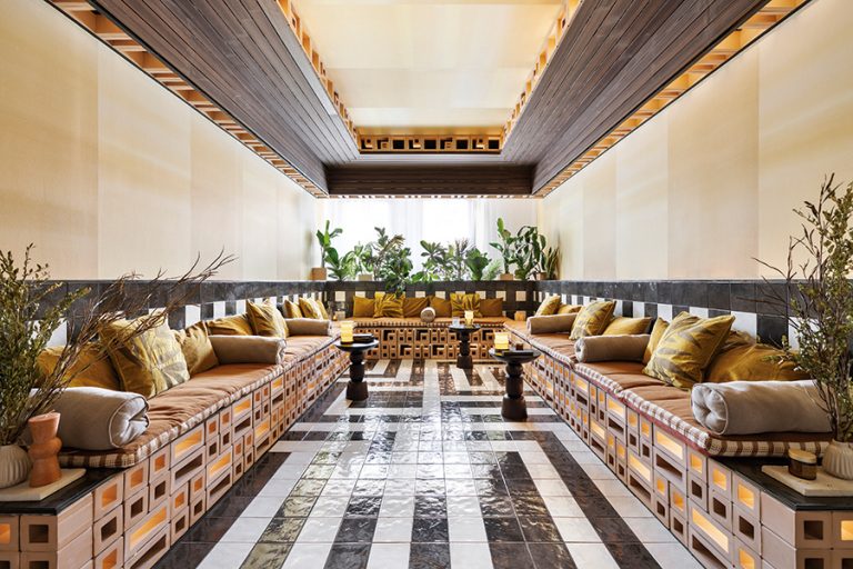 Contemporary fumoir lounge designed by Durstone